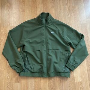 FIGS Technical Scrub Bomber 
Jacket Women's Small
 (W20SW1024/PO 2024)